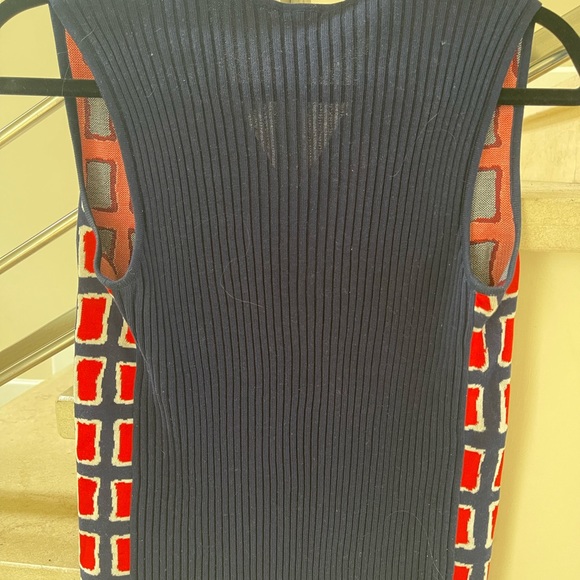 CHANEL RARE TOP - Picture 12 of 12